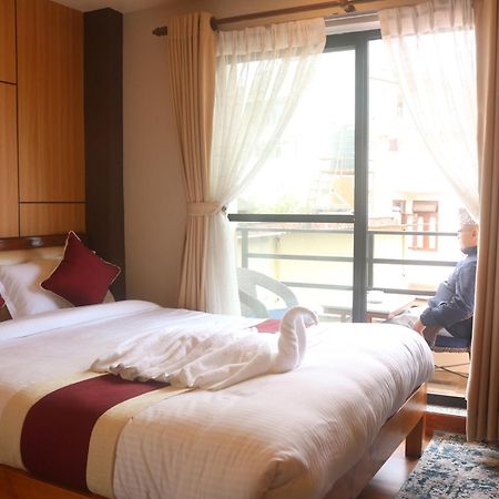 Hotel Family Ties Pvt. Ltd. Κατμαντού Εξωτερικό φωτογραφία