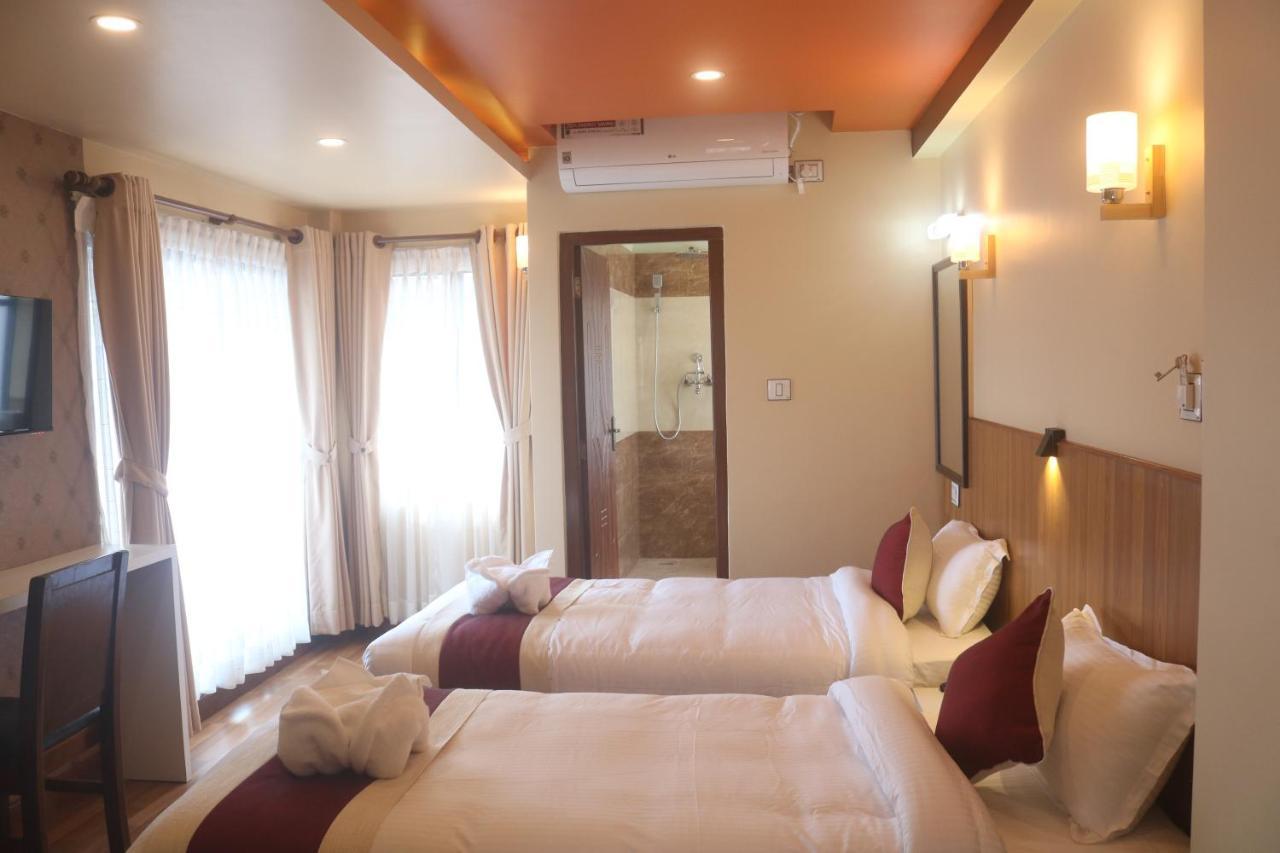 Hotel Family Ties Pvt. Ltd. Κατμαντού Εξωτερικό φωτογραφία