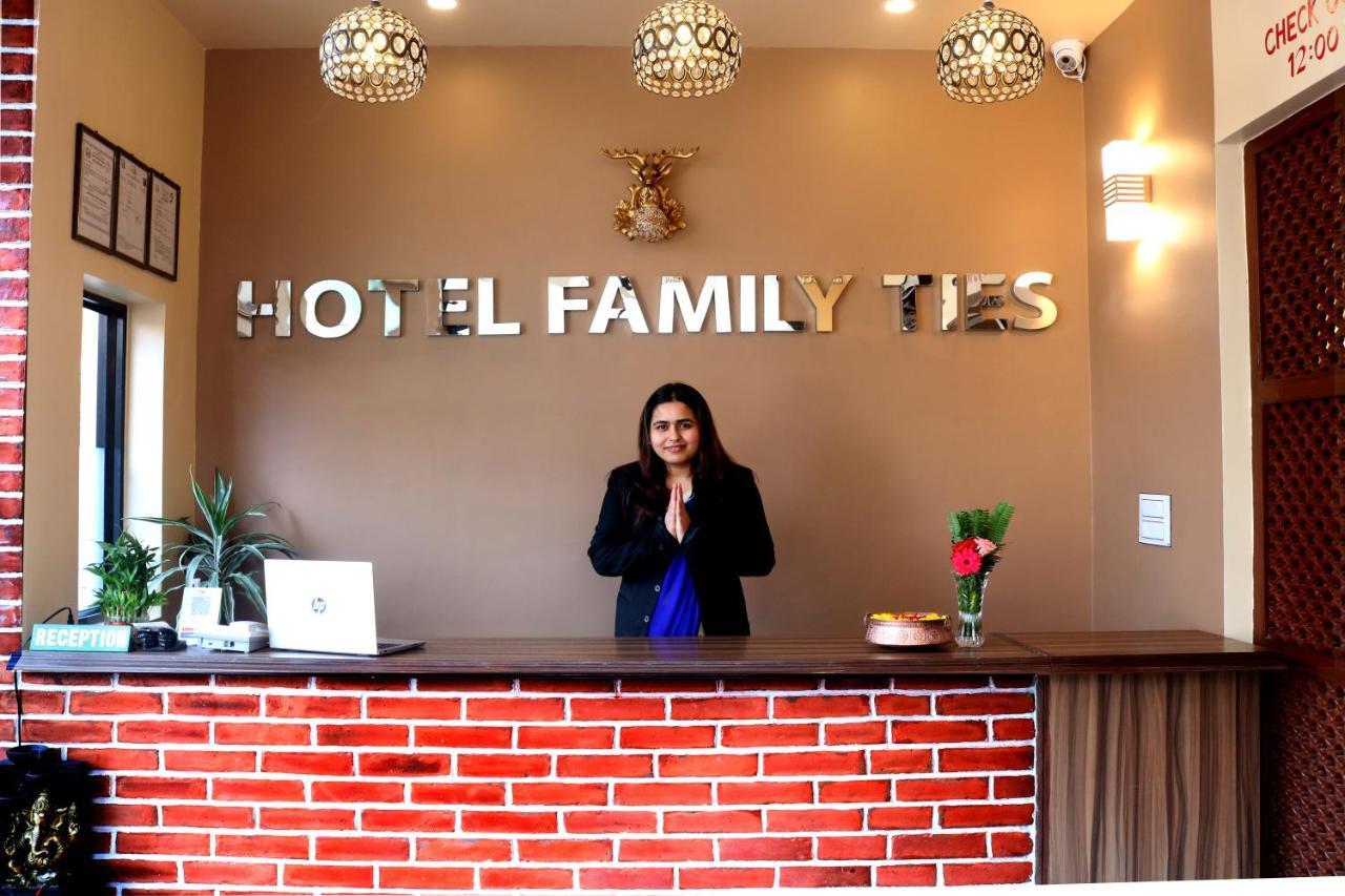 Hotel Family Ties Pvt. Ltd. Κατμαντού Εξωτερικό φωτογραφία