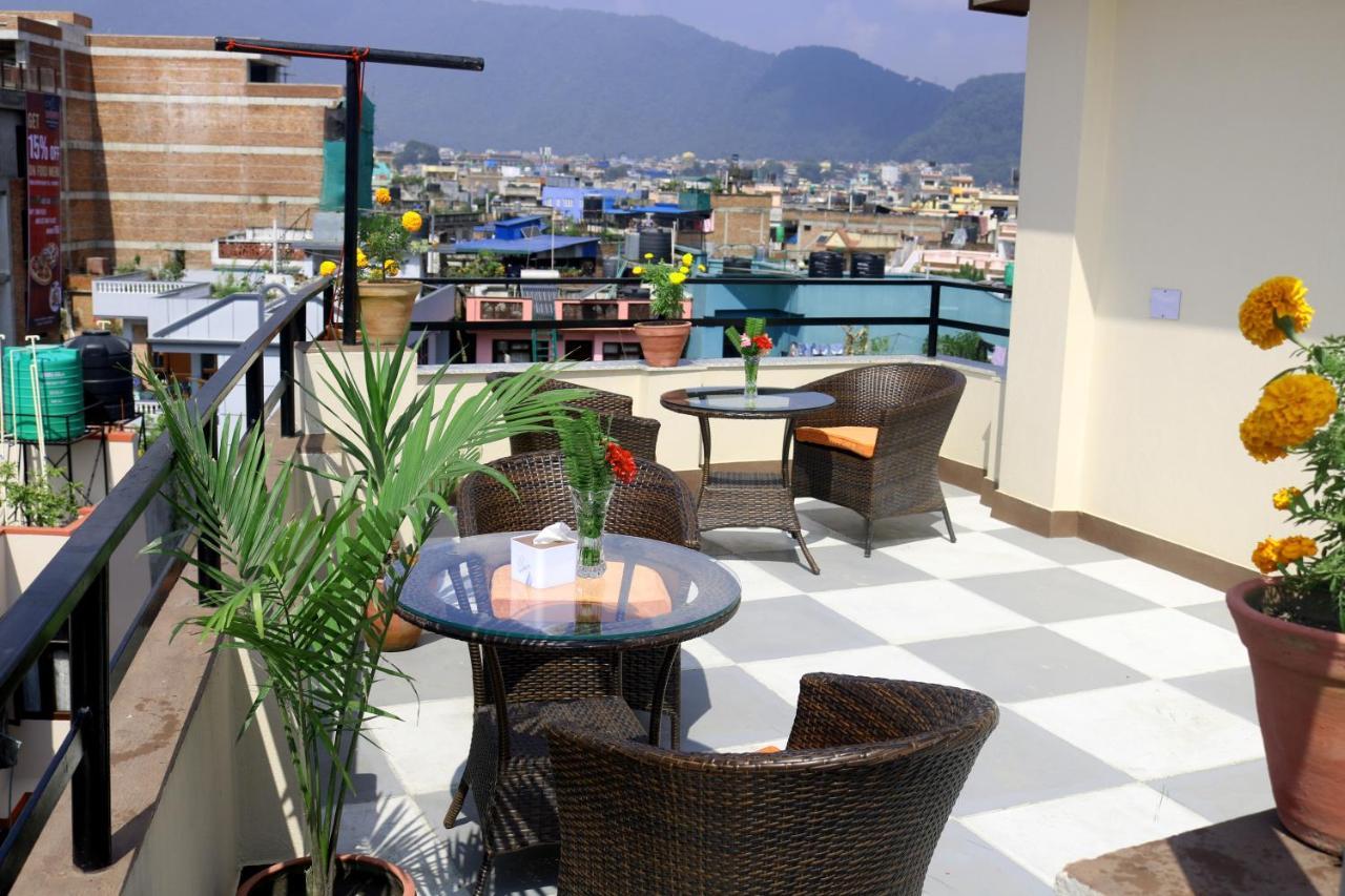 Hotel Family Ties Pvt. Ltd. Κατμαντού Εξωτερικό φωτογραφία