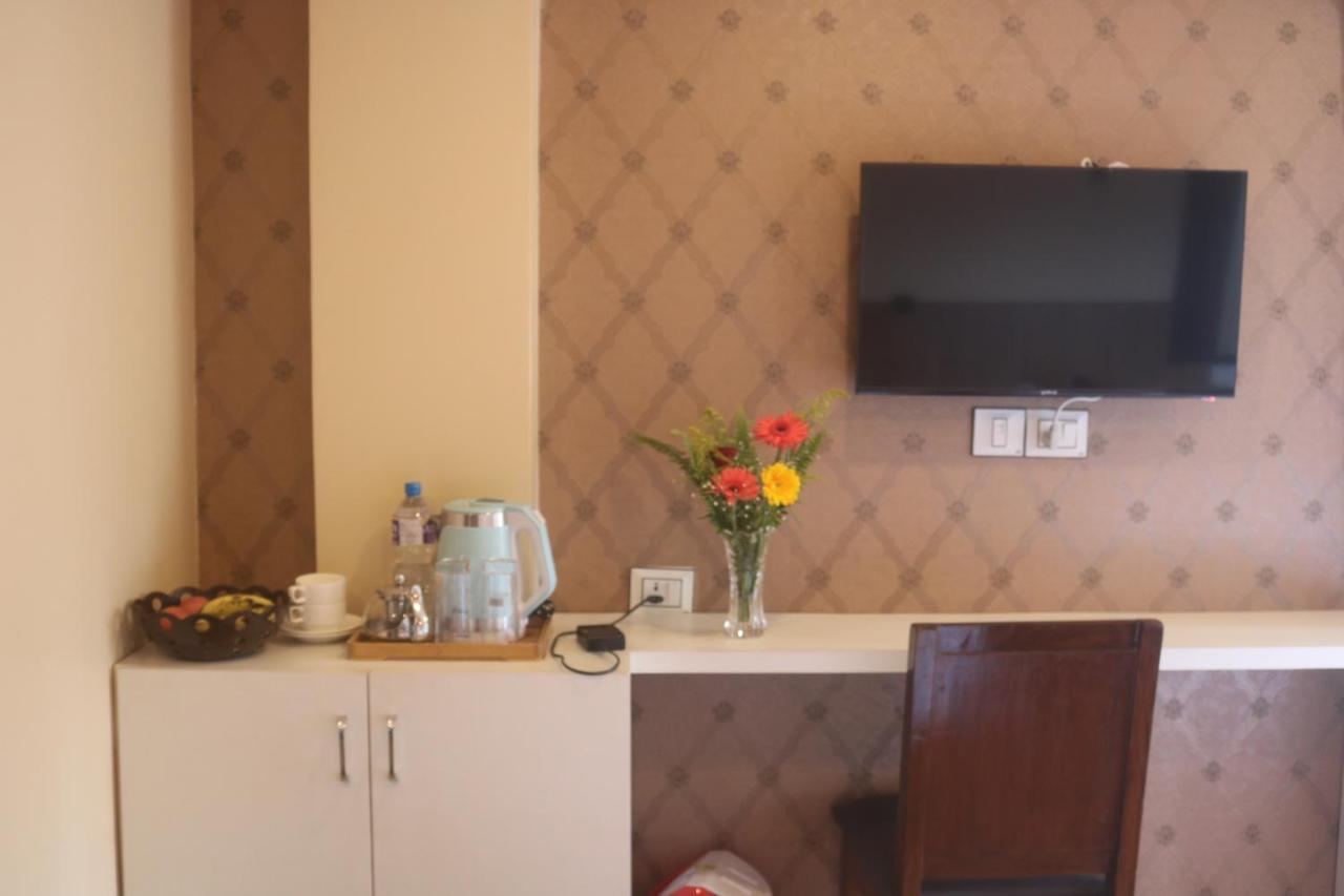 Hotel Family Ties Pvt. Ltd. Κατμαντού Εξωτερικό φωτογραφία