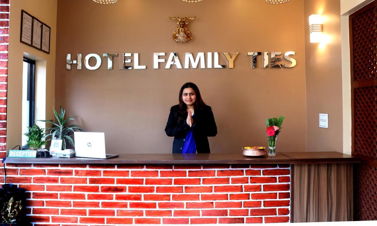 Hotel Family Ties Pvt. Ltd. Κατμαντού Εξωτερικό φωτογραφία