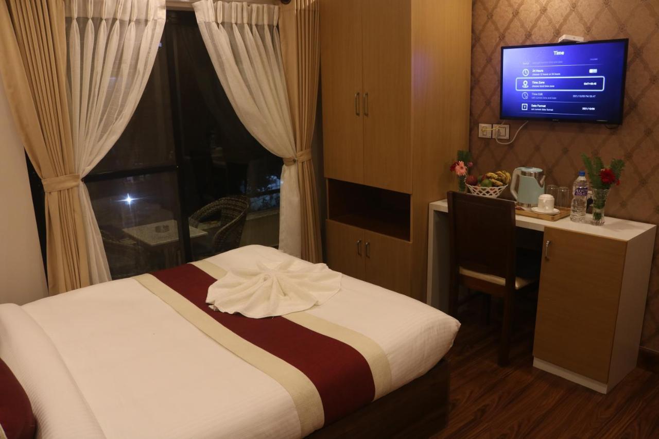 Hotel Family Ties Pvt. Ltd. Κατμαντού Εξωτερικό φωτογραφία