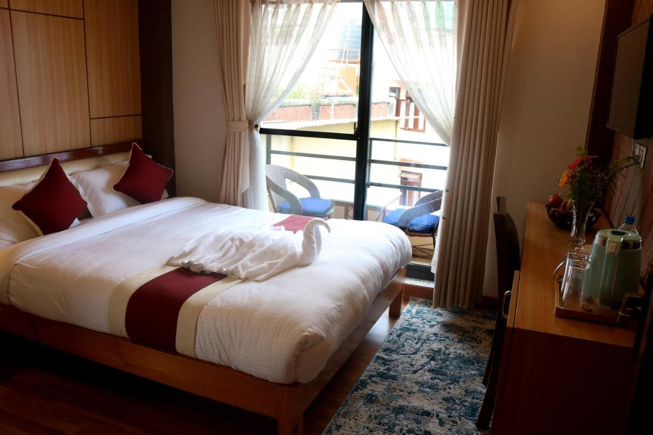 Hotel Family Ties Pvt. Ltd. Κατμαντού Εξωτερικό φωτογραφία