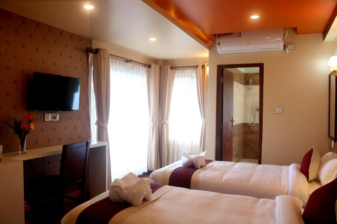 Hotel Family Ties Pvt. Ltd. Κατμαντού Εξωτερικό φωτογραφία