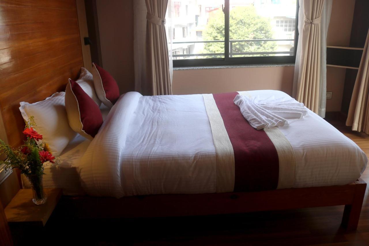 Hotel Family Ties Pvt. Ltd. Κατμαντού Εξωτερικό φωτογραφία