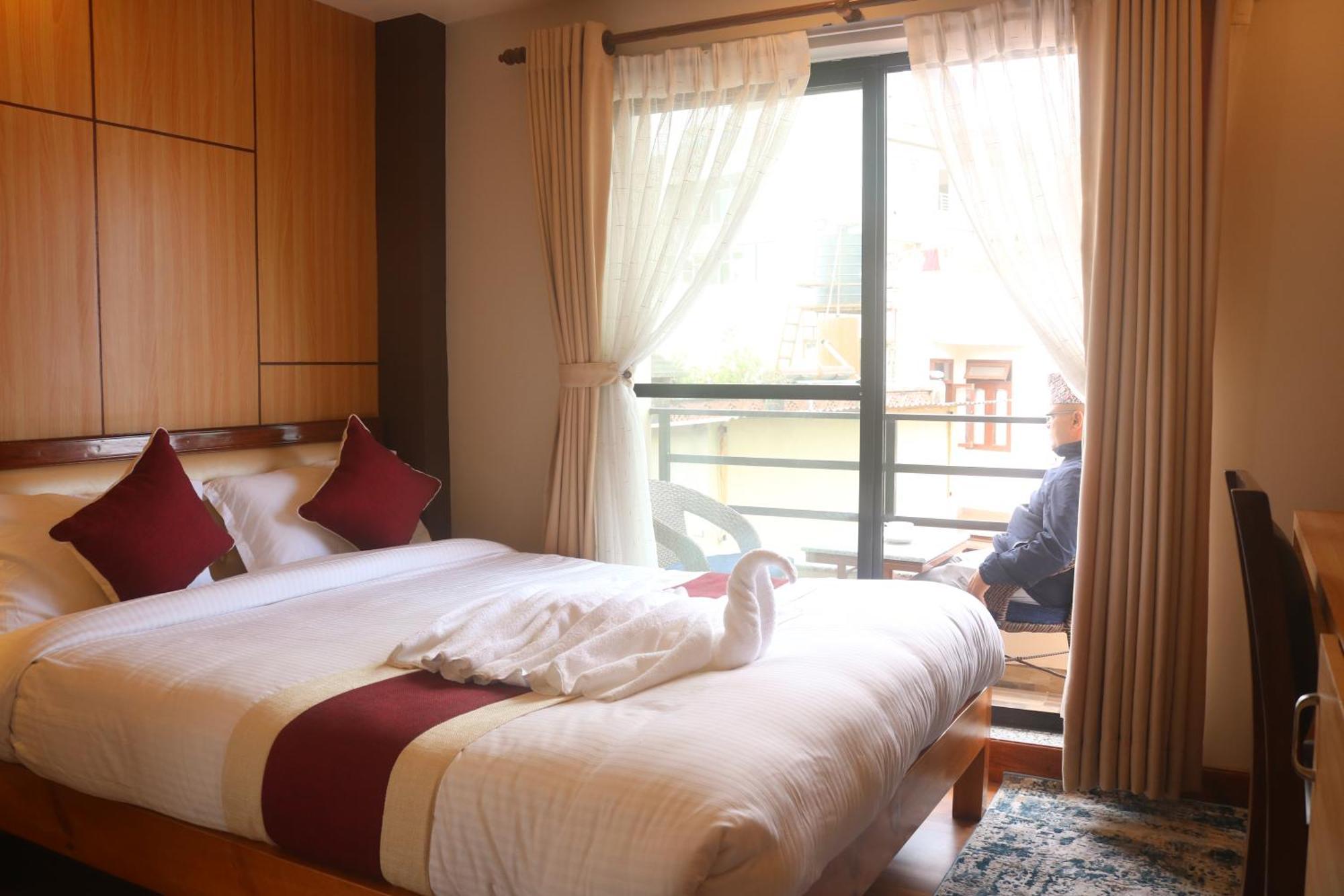 Hotel Family Ties Pvt. Ltd. Κατμαντού Εξωτερικό φωτογραφία